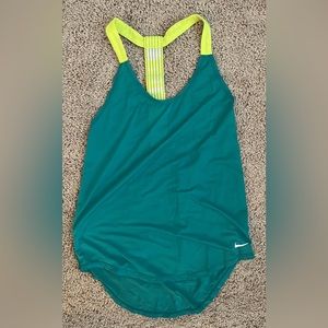 Nike tank
